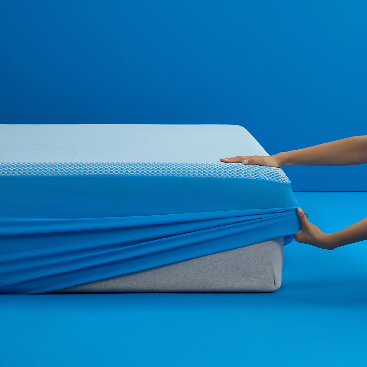 Waterproof mattress cover